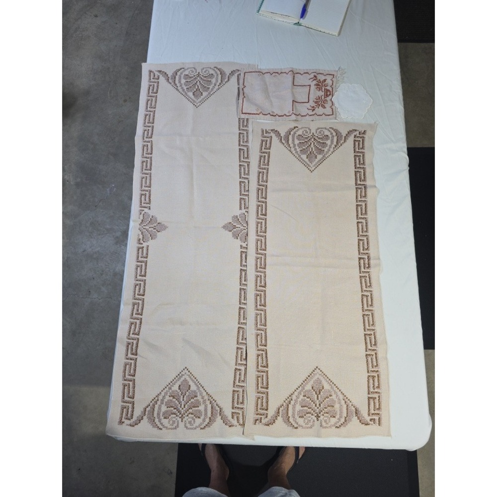 Vintage Embroidered Table Runner Set Greek Key Cross Stitch Cream Brown 4 Piece